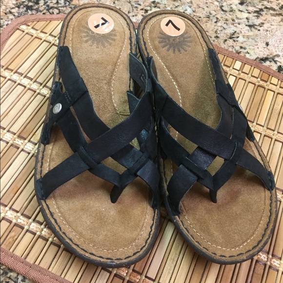 UGG Shoes - Ladies Ugg Sandals NWOT